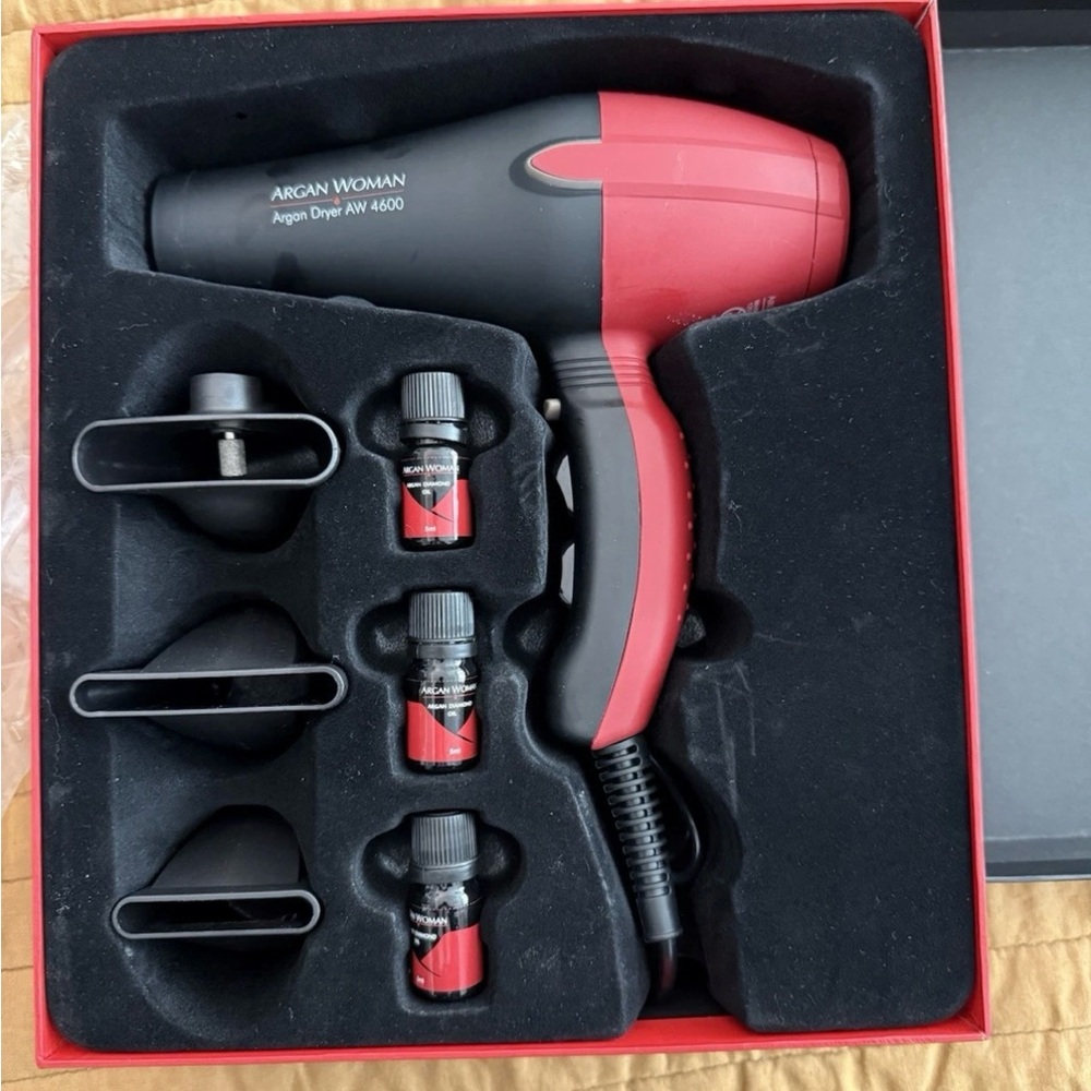 Argan Woman Red Hair Dryer Set